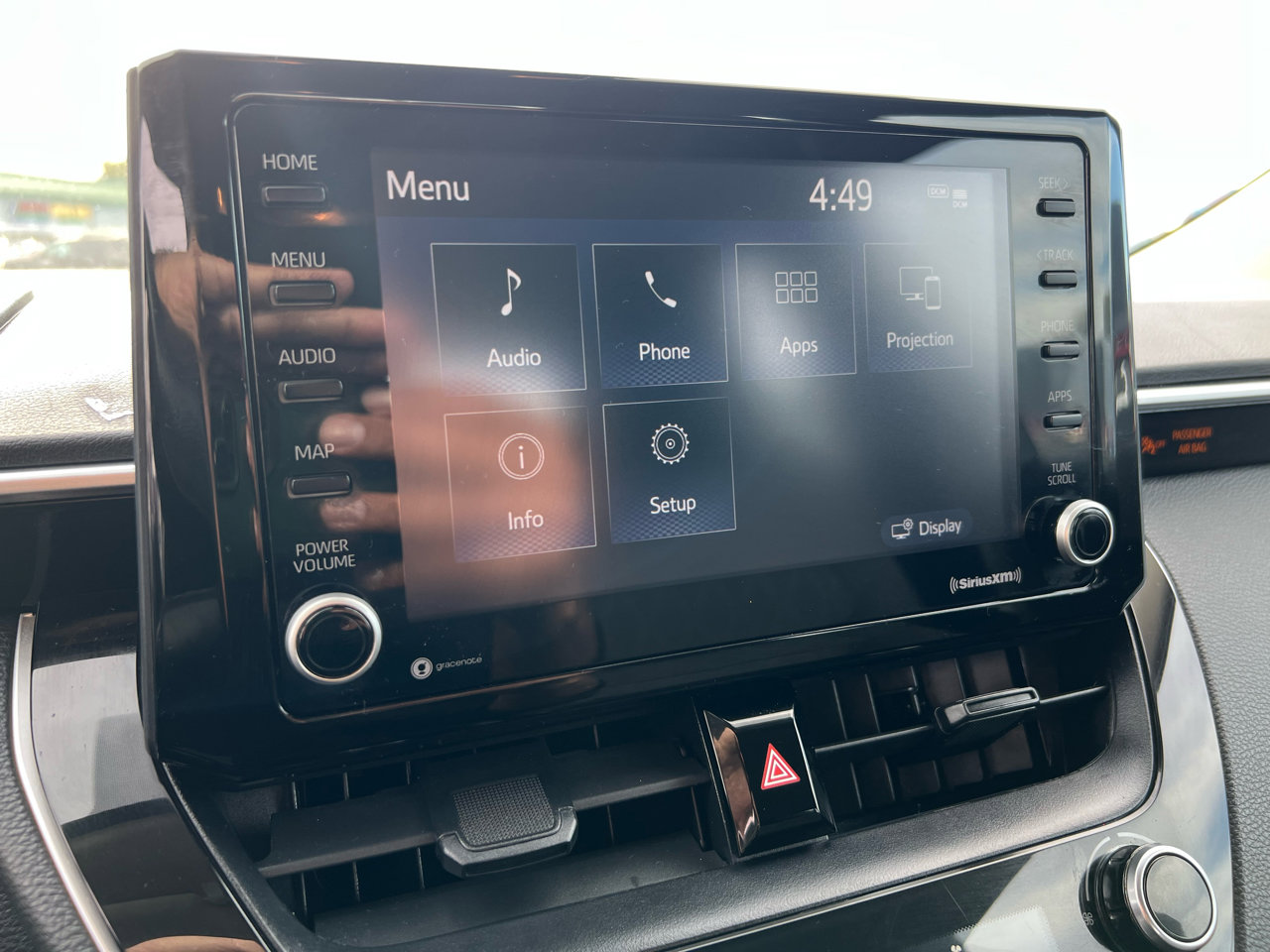 Used 2022 Toyota Corolla LE image 43