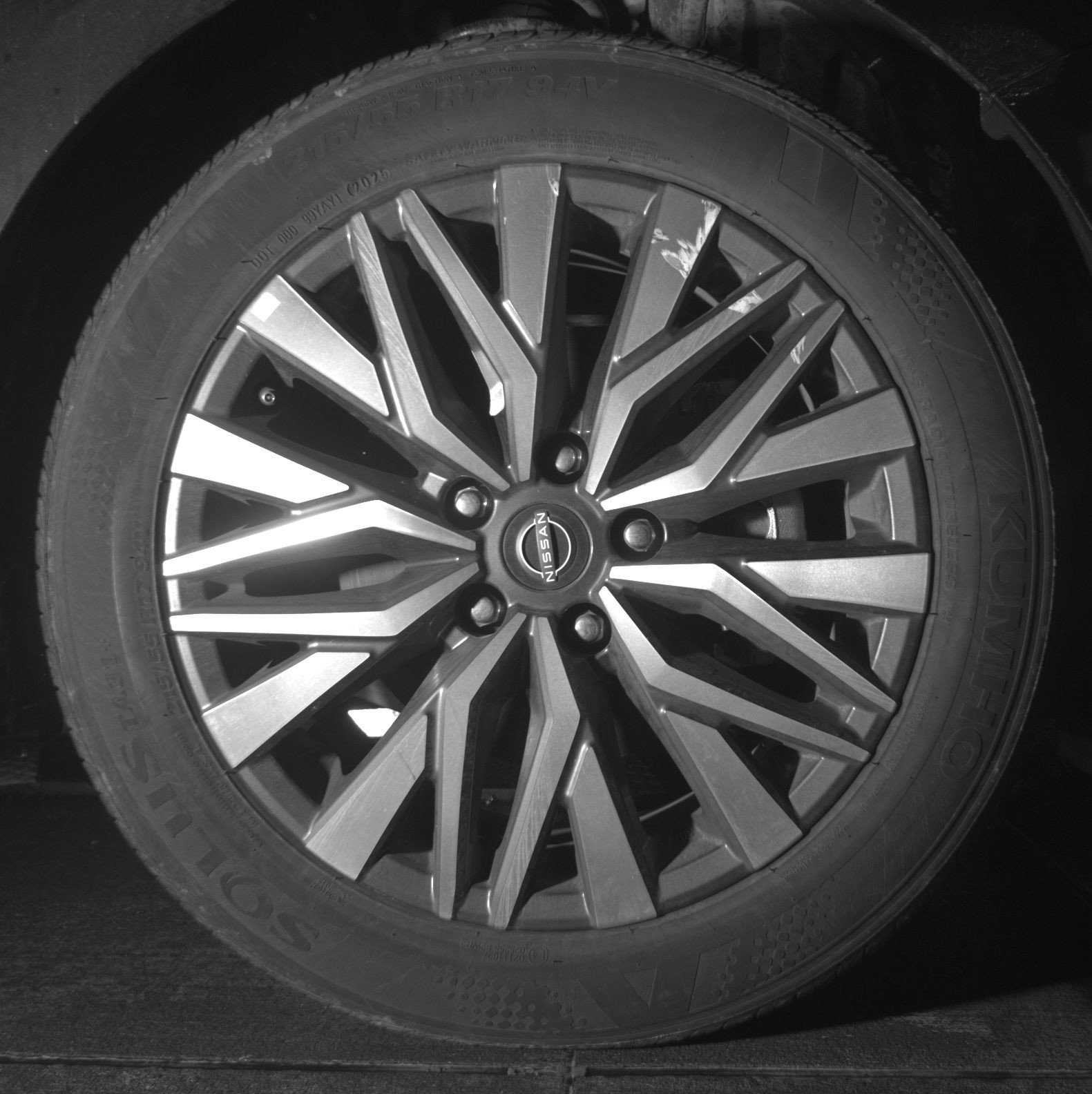Used 2025 Nissan Altima 2.5 SV FWD image 13