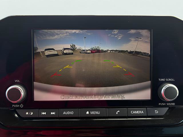 Certified 2023 Nissan Pathfinder SV FWD image 12