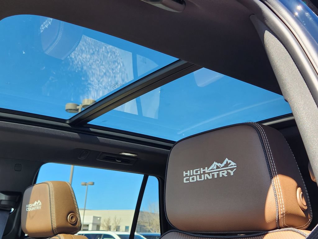 New 2026 Chevrolet Tahoe High Country AWD/4WD image 21