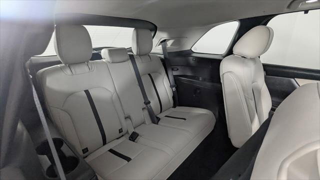 Used 2024 MAZDA CX-90 Plug-In Hybrid w/ Premium Pkg image 24