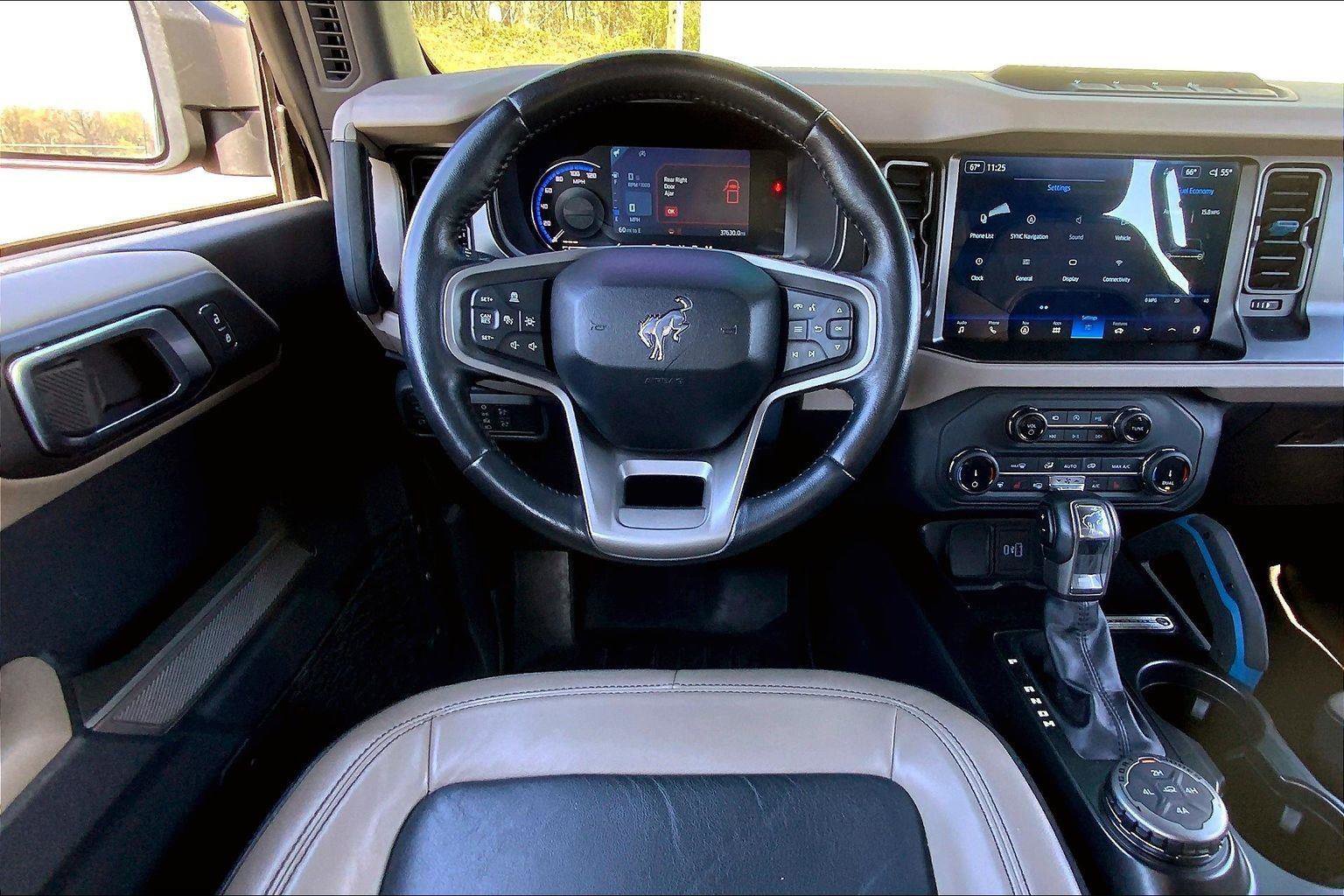 Used 2022 Ford Bronco Wildtrak AWD/4WD image 5