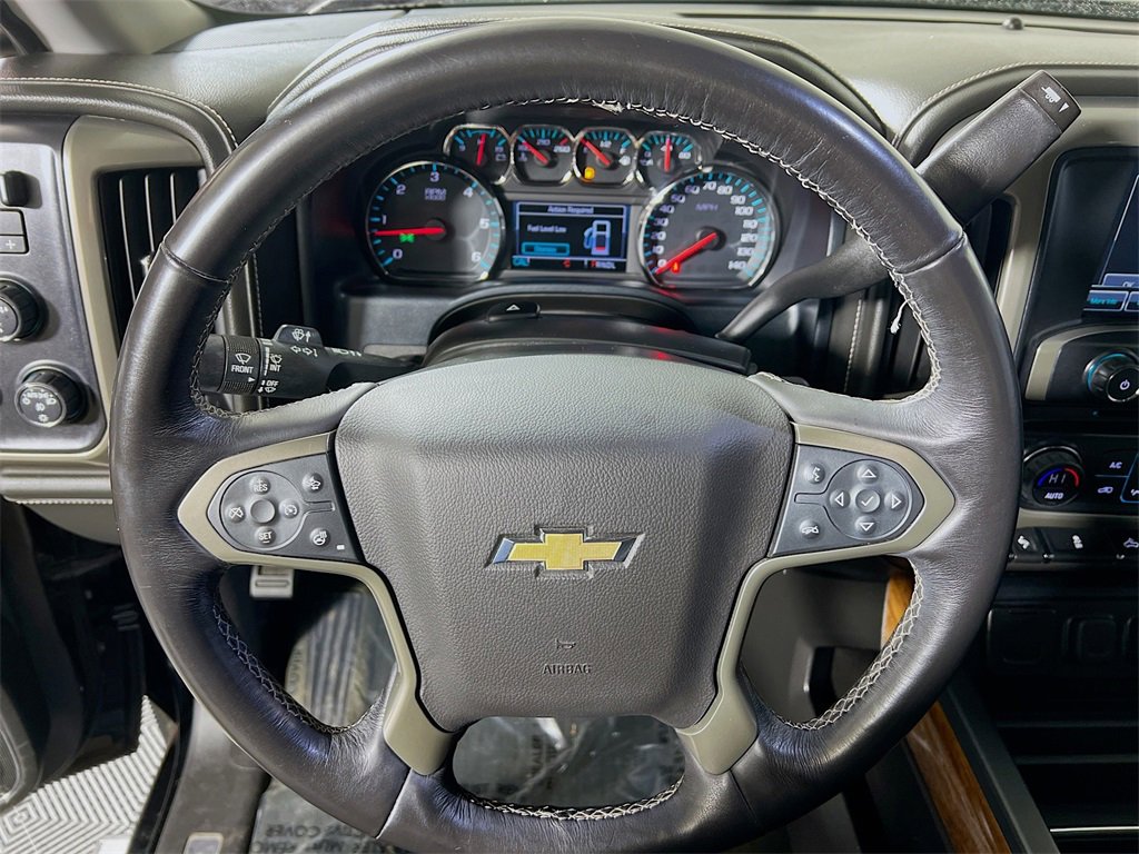 Used 2018 Chevrolet Silverado 1500 High Country image 10