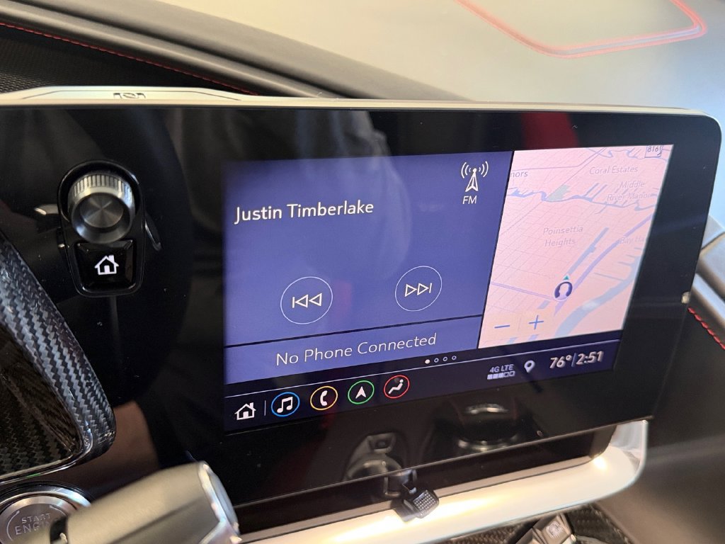 Used 2020 Chevrolet Corvette Stingray Premium Cpe w/ 3LT Preferred Equipment Group RWD image 25