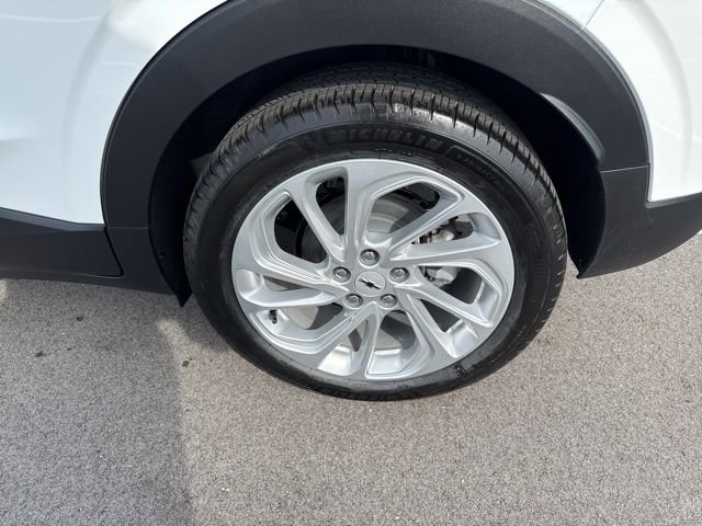 New 2027 Chevrolet Bolt LT w/ Comfort Package FWD image 12