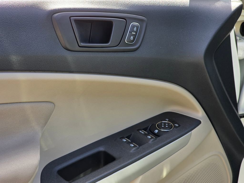 Used 2020 Ford EcoSport S image 9