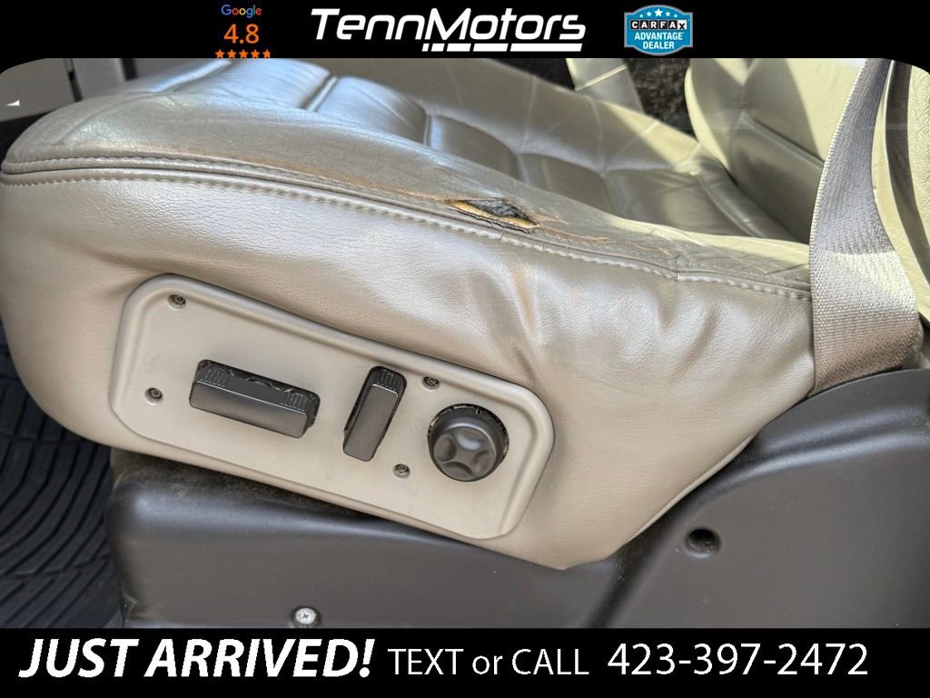 Used 2004 HUMMER H2 w/ Preferred Equipment Group AWD/4WD image 12