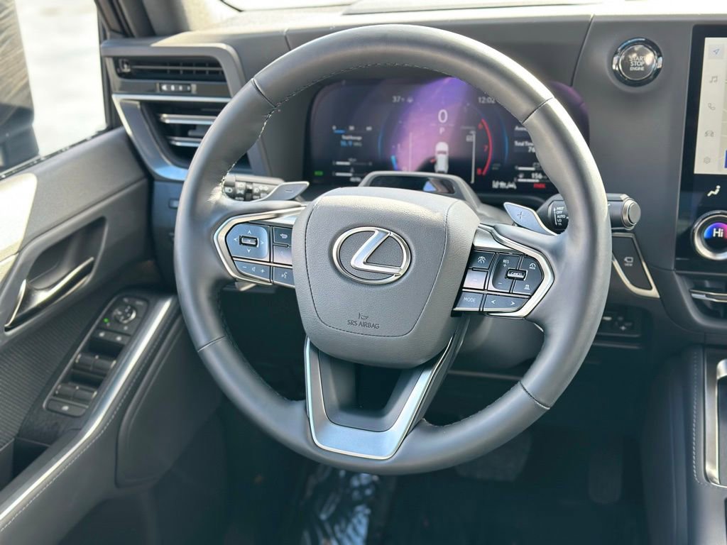Used 2025 Lexus GX 550 image 12