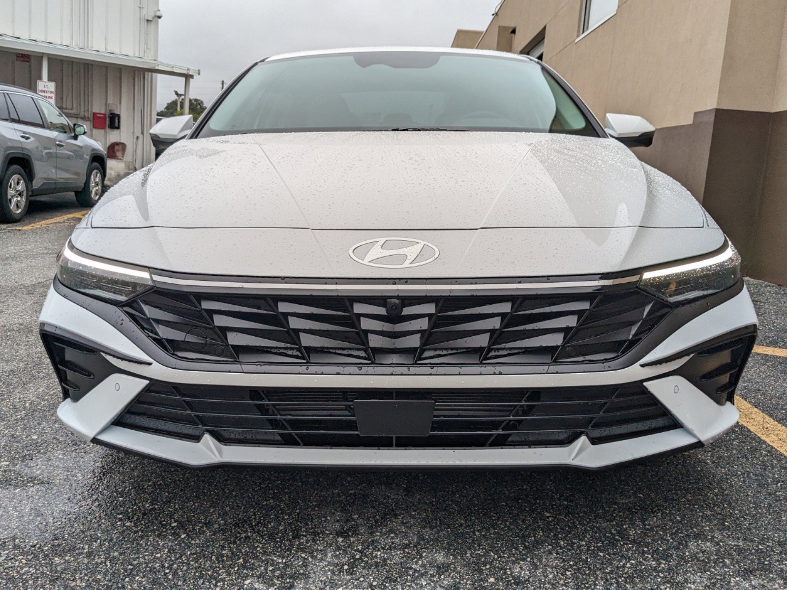 New 2025 Hyundai Elantra Limited image 11