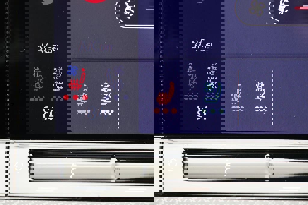 Used 2024 Volkswagen GTI SE w/ SE Leather Seats Package image 24