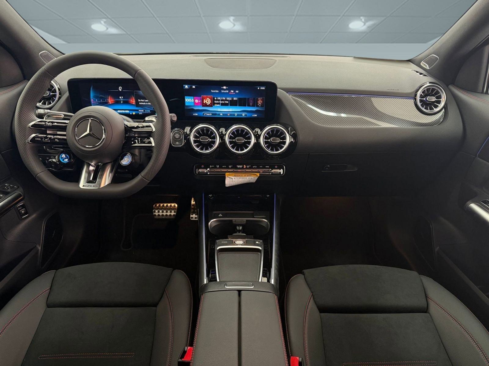 New 2026 Mercedes-Benz GLA 35 AMG 4MATIC image 14