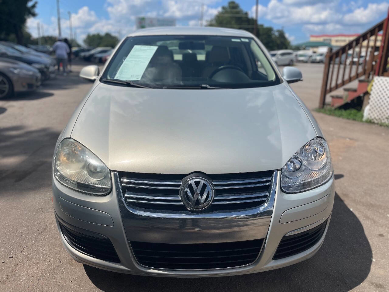 Used 2010 Volkswagen Jetta TDI FWD image 2