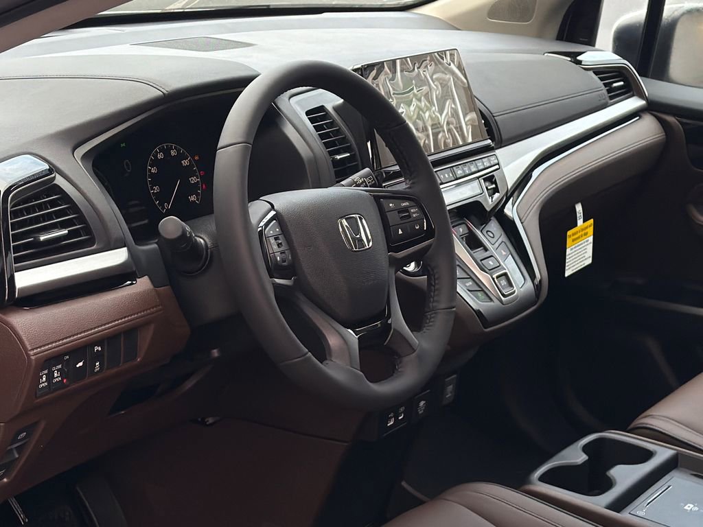 New 2026 Honda Odyssey Touring image 15