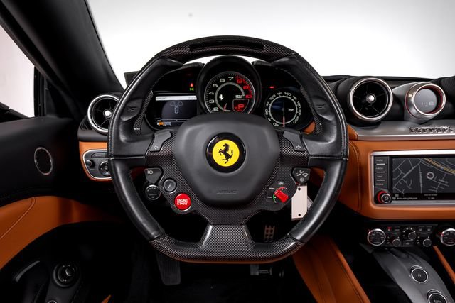 Certified 2016 Ferrari California T RWD image 6