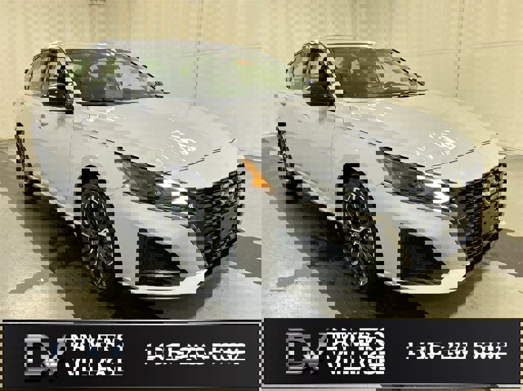 New 2025 Nissan Altima 2.5 SR w/ SR Premium Package