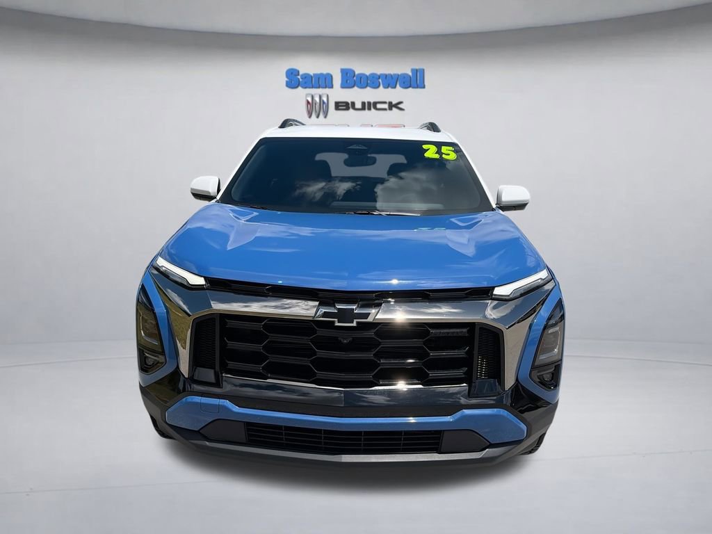 Used 2025 Chevrolet Equinox ACTIV w/ Safety and Technology Package FWD image 3