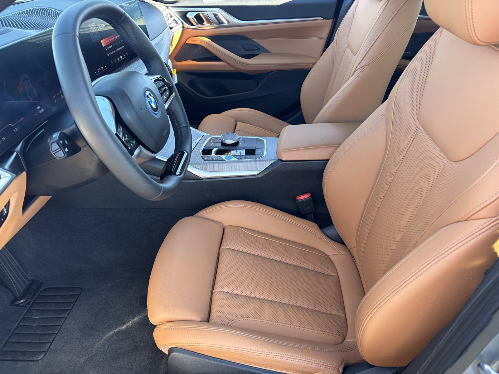 Used 2025 BMW i4 eDrive40 w/ Premium Package image 19