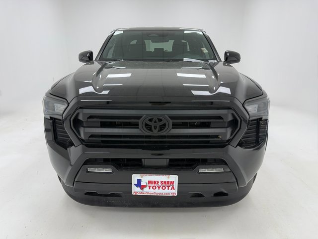 Used 2025 Toyota Tacoma SR5 image 3