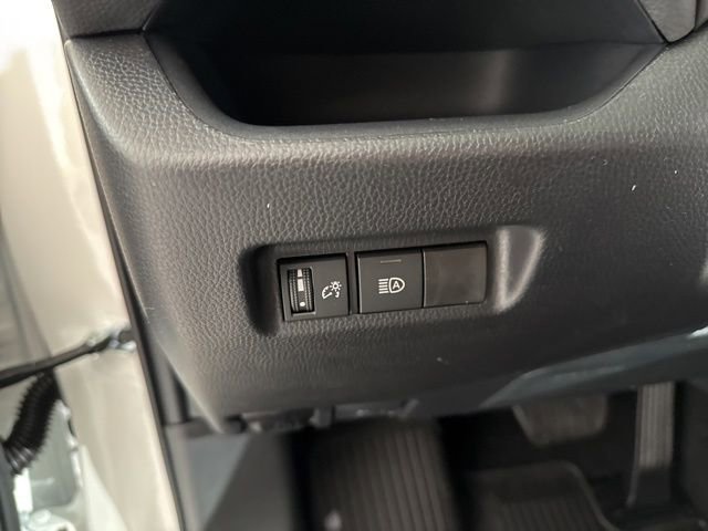 New 2025 Toyota RAV4 XLE image 22