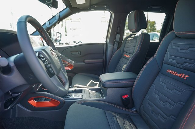 New 2026 Nissan Frontier PRO-4X w/ Pro-4x Convenience Package image 21