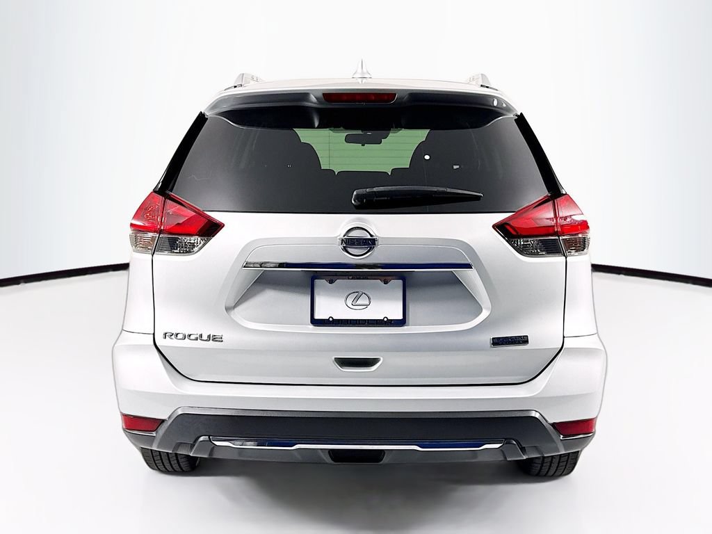 Used 2019 Nissan Rogue S w/ Special Edition Package FWD image 6