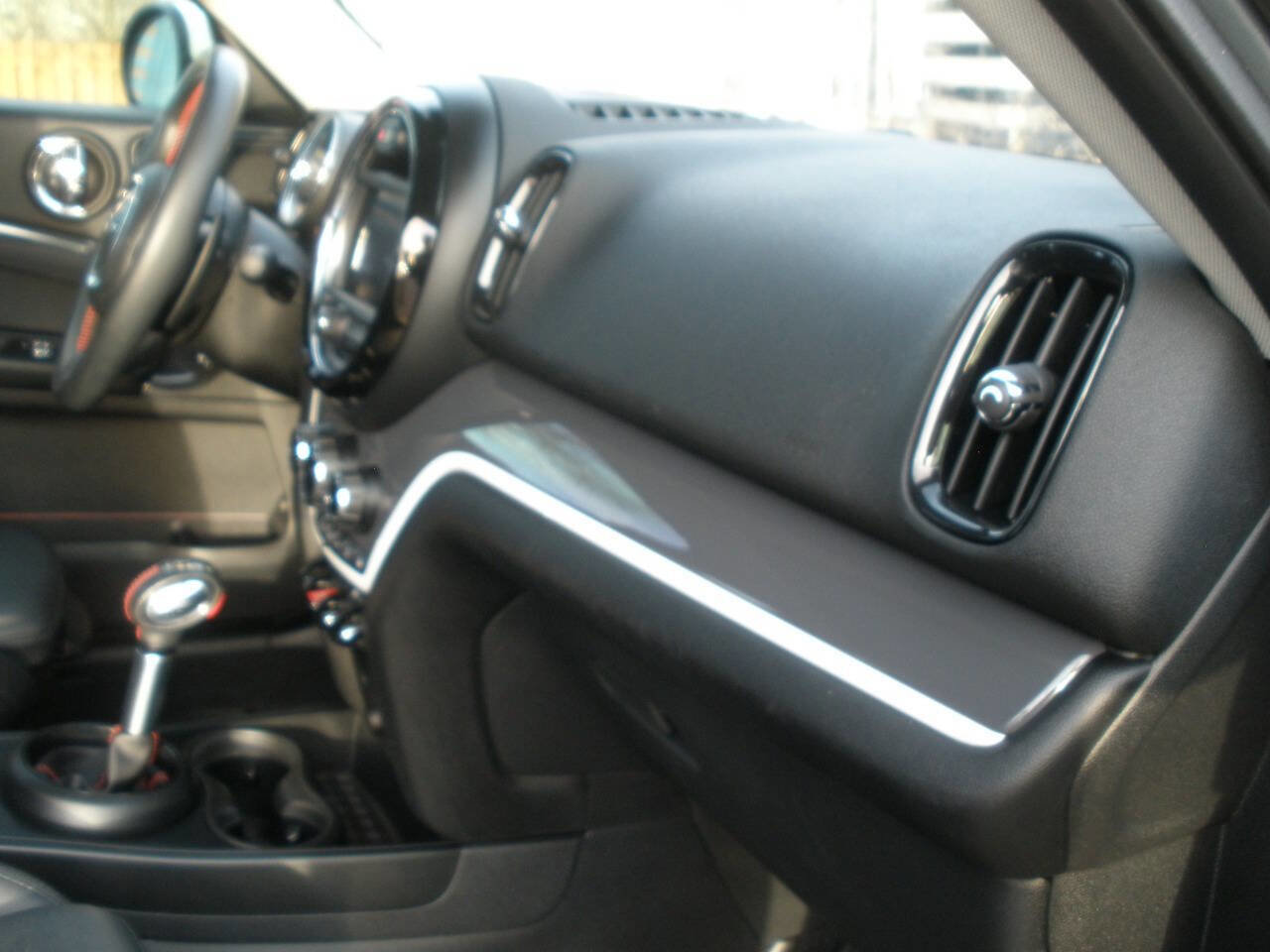 Used 2019 MINI Cooper Countryman S w/ Storage Package image 32