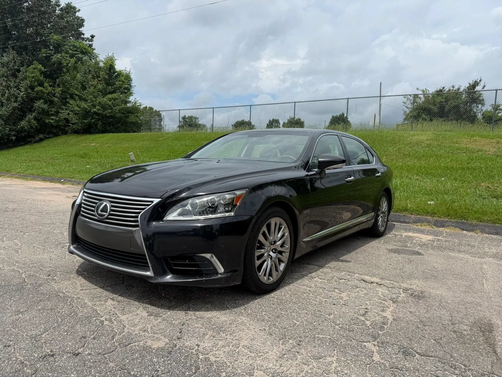 Used 2013 Lexus LS 460 L w/ Preferred Accessory Package RWD image 8
