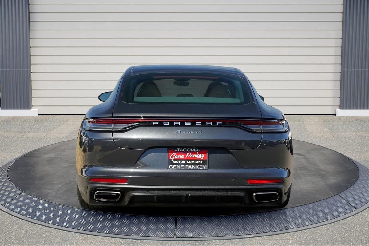 Used 2021 Porsche Panamera w/ Premium Package image 6