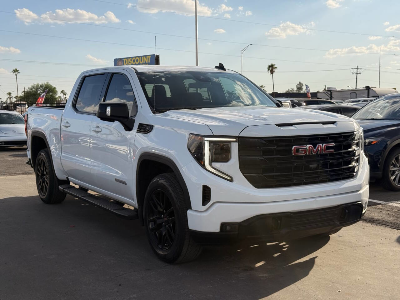 Used 2023 GMC Sierra 1500 Elevation w/ Elevation Premium Package image 17