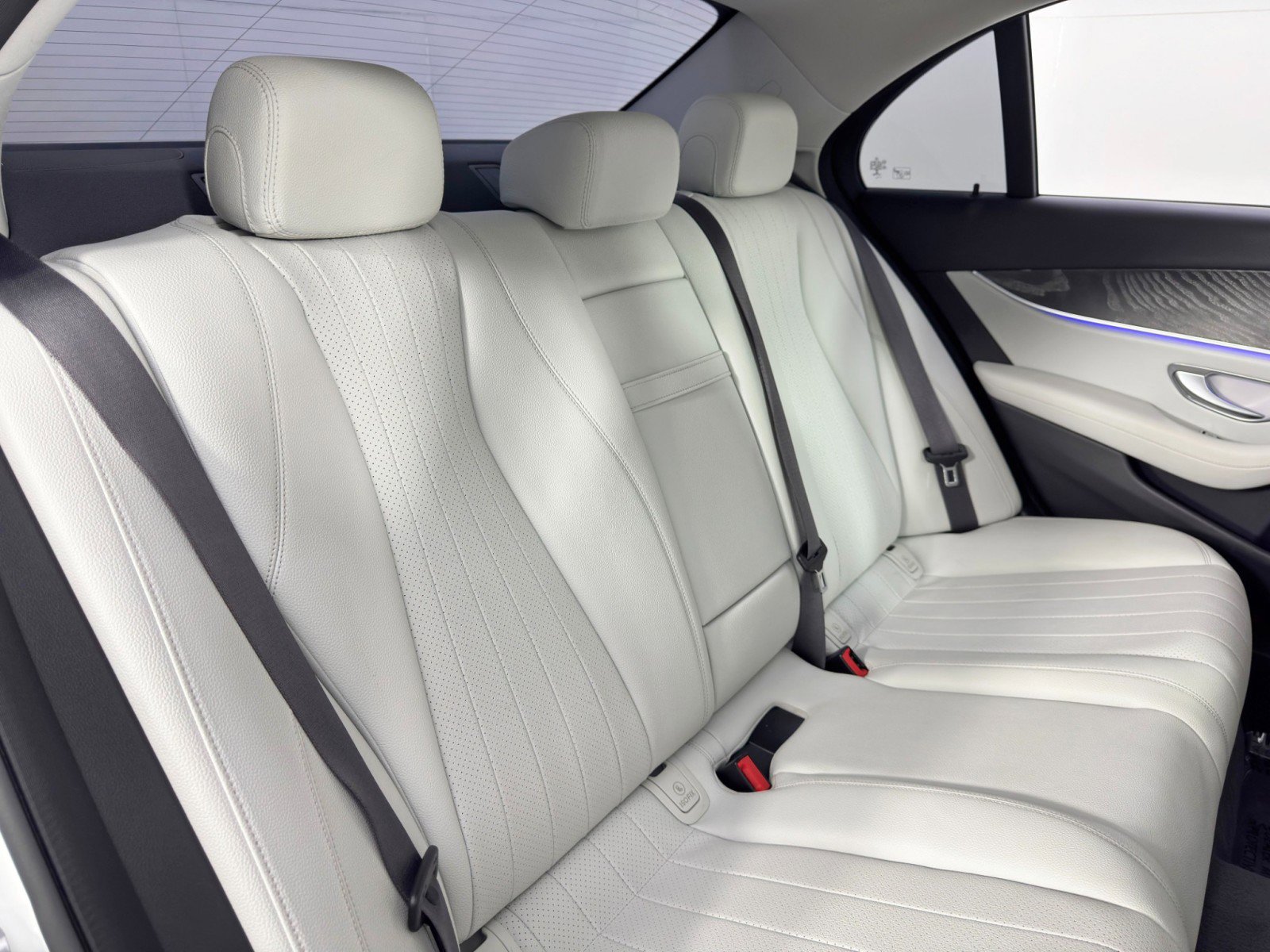 Used 2021 Mercedes-Benz E 350 Sedan w/ Premium Package image 45