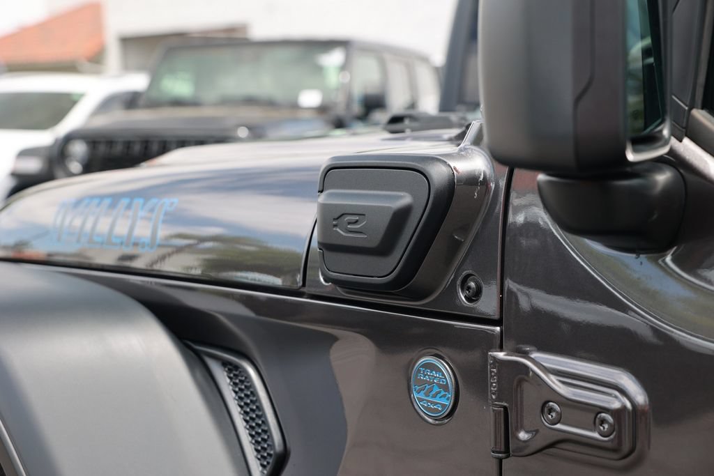 Used 2025 Jeep Wrangler Unlimited Sport S 4xe AWD/4WD image 14