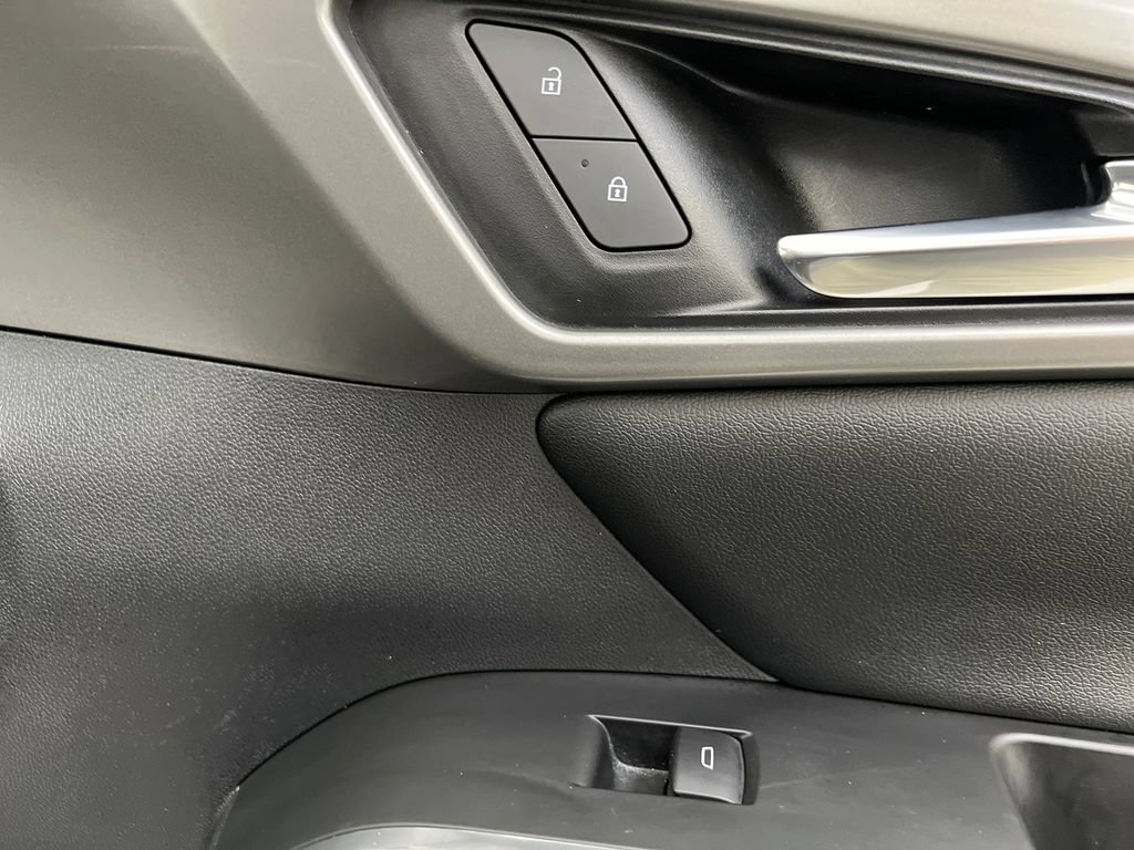 Used 2024 Chevrolet Traverse LT FWD image 36