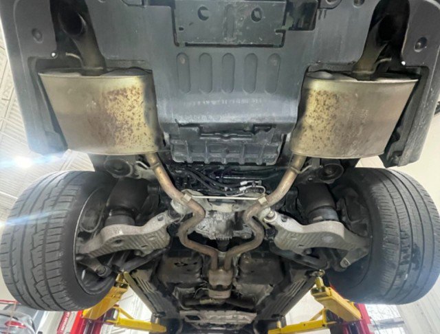 Used 2014 Land Rover Range Rover Autobiography image 96