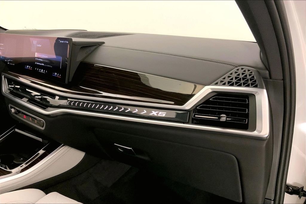 Used 2026 BMW X5 xDrive40i image 23