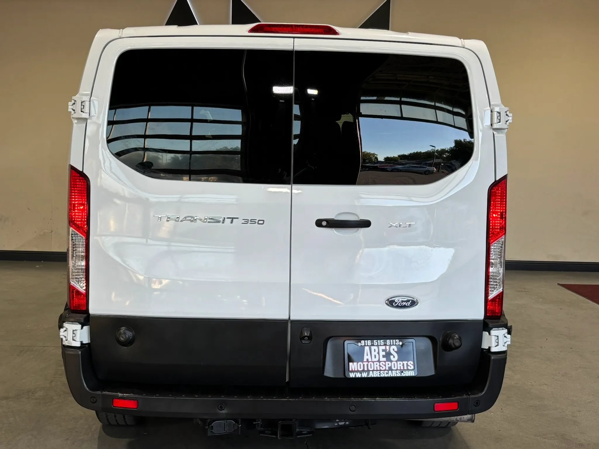 Used 2020 Ford Transit 350 XLT RWD image 5
