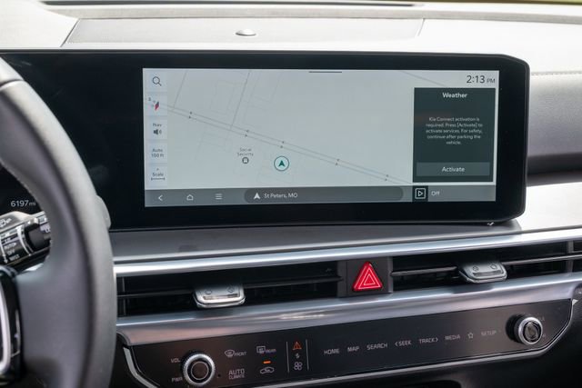 Certified 2025 Kia Sorento SX image 16