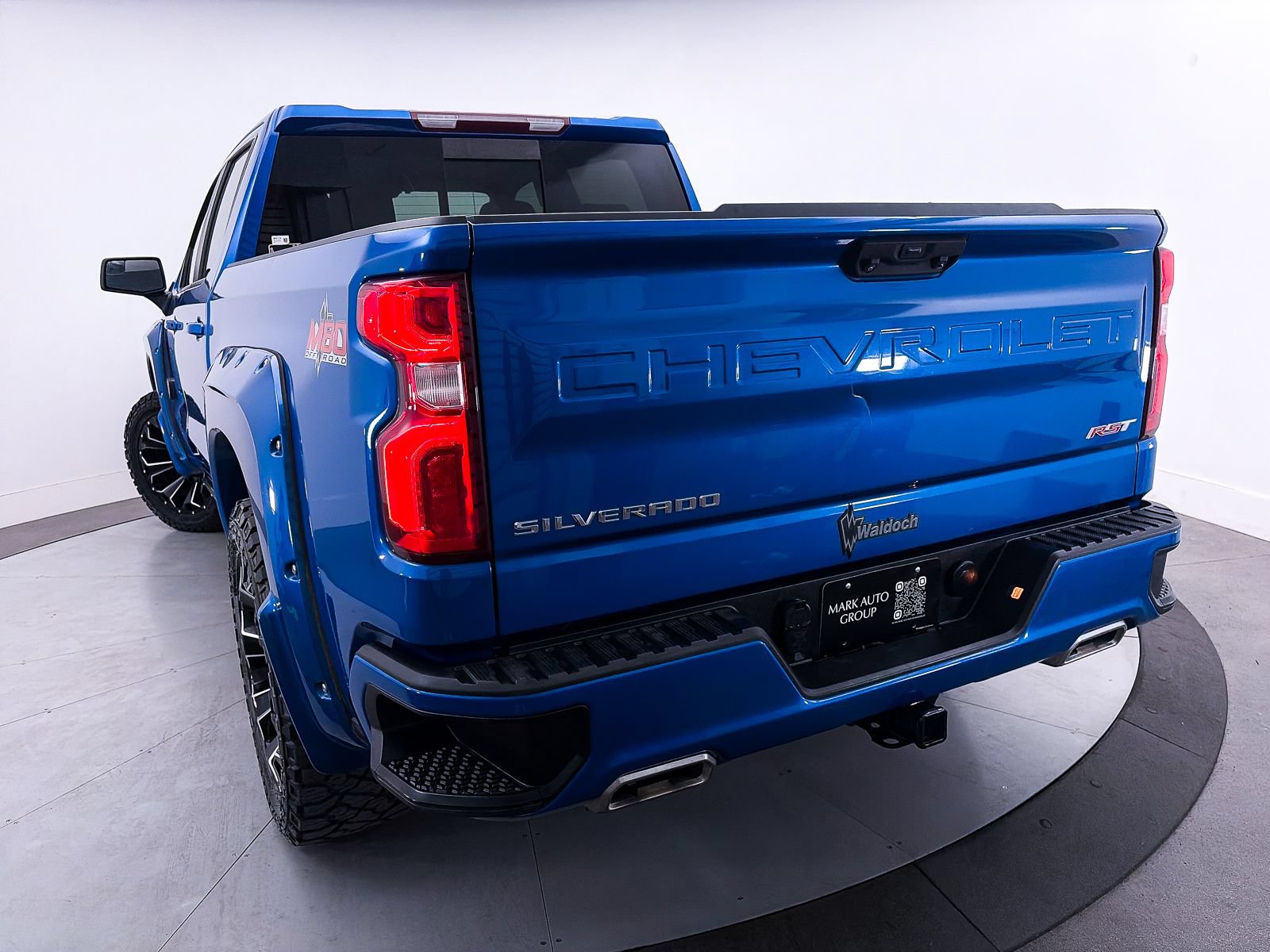 Used 2022 Chevrolet Silverado 1500 RST w/ Convenience Package II AWD/4WD image 4
