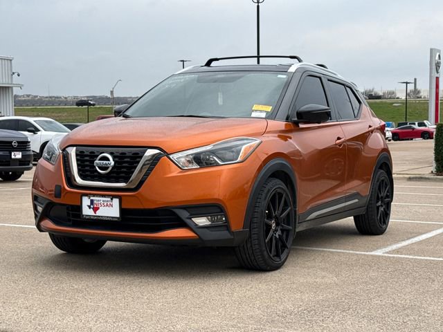 Used 2019 Nissan Kicks SR w/ SR Premium Package image 3