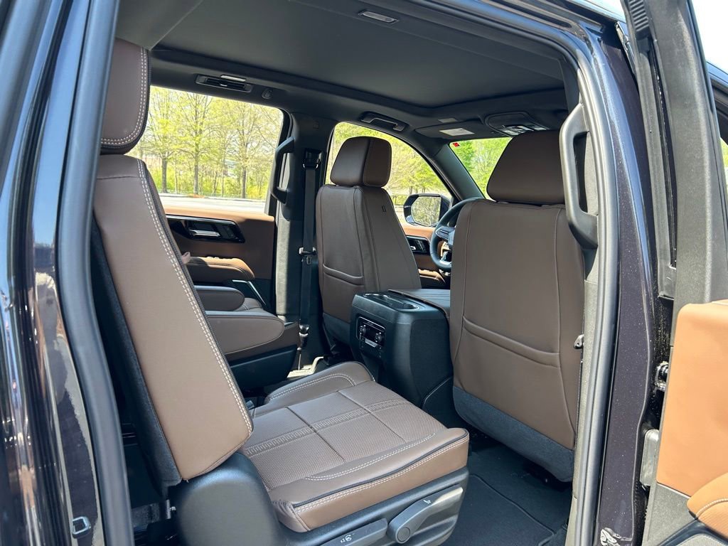 New 2026 Chevrolet Suburban High Country image 50
