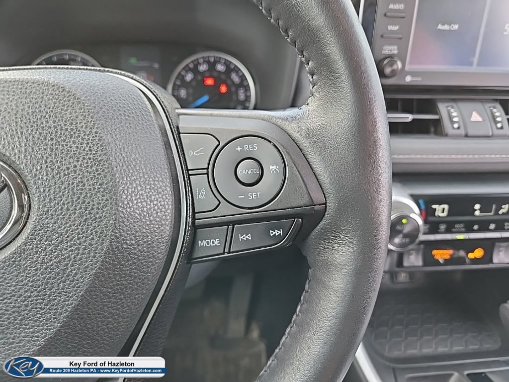 Used 2021 Toyota RAV4 AWD Hybrid image 27