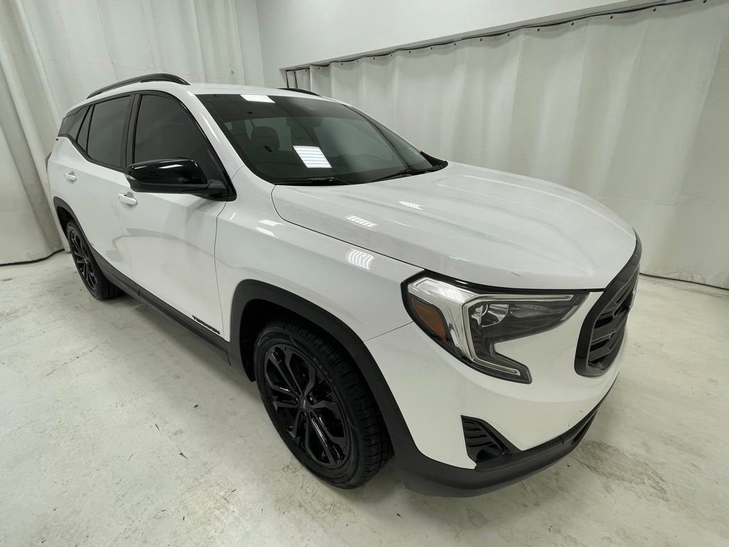 Used 2020 GMC Terrain SLT w/ Elevation Edition FWD image 3