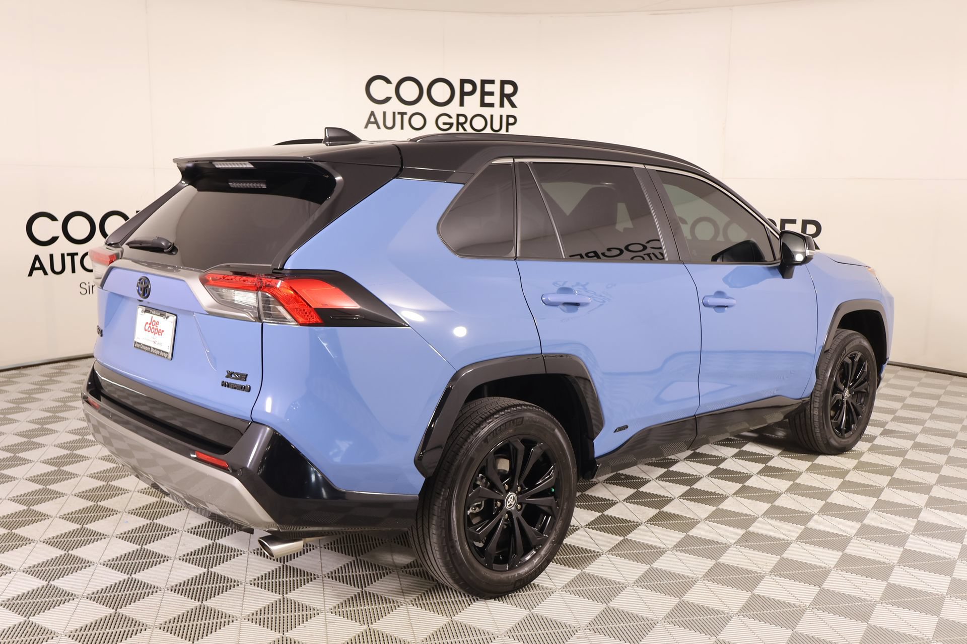 Used 2024 Toyota RAV4 XSE w/ Advanced Technology Package AWD/4WD image 20