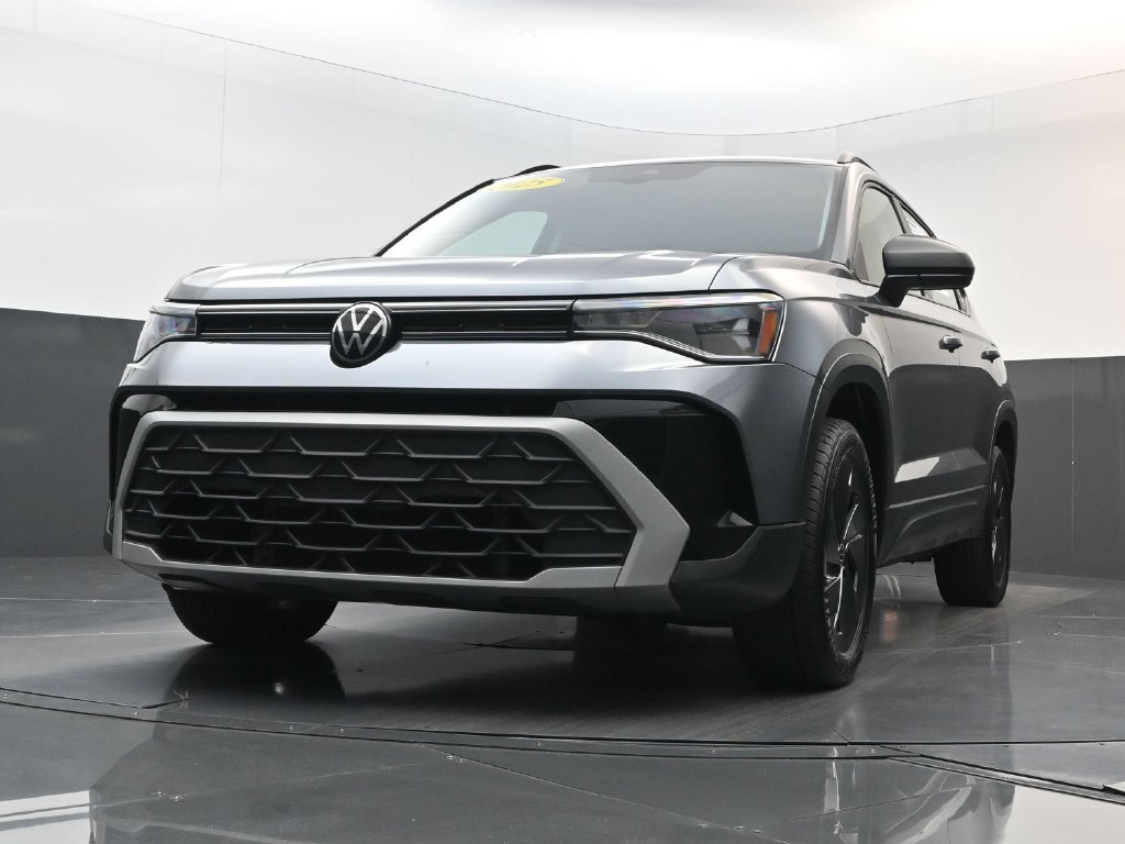 Used 2025 Volkswagen Taos S FWD image 27