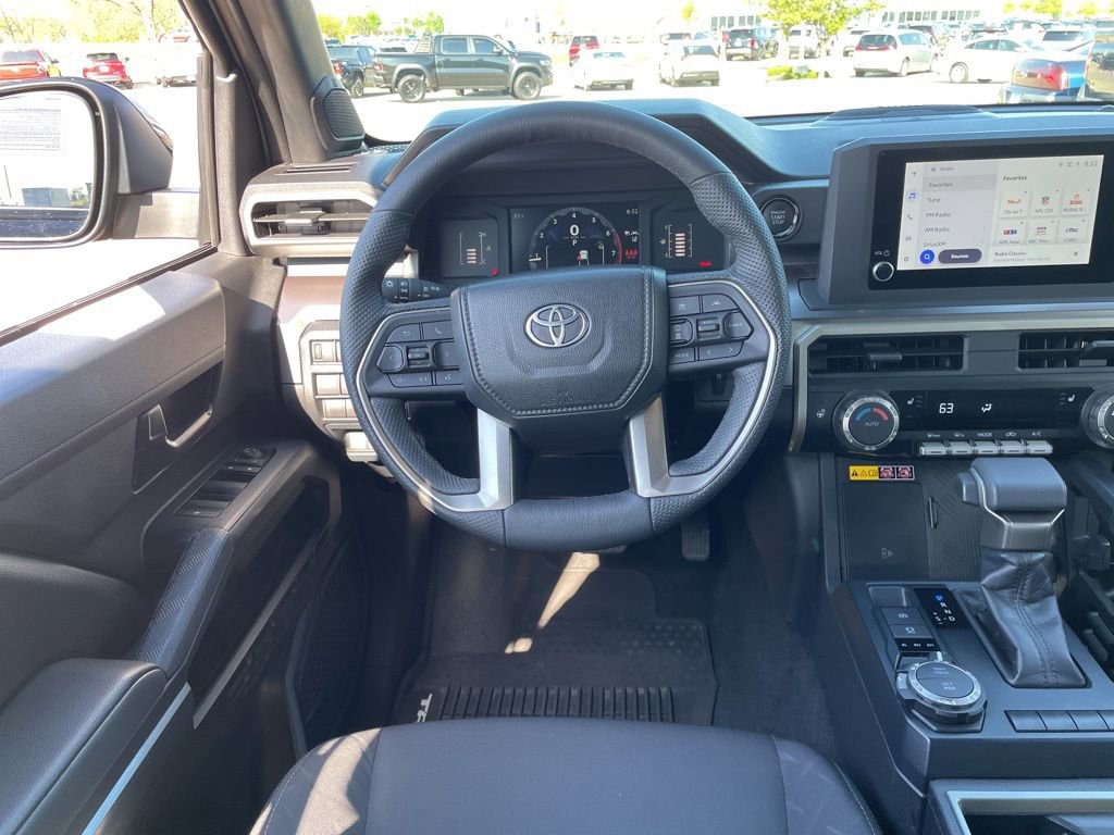 Used 2024 Toyota Tacoma SR5 AWD/4WD image 12