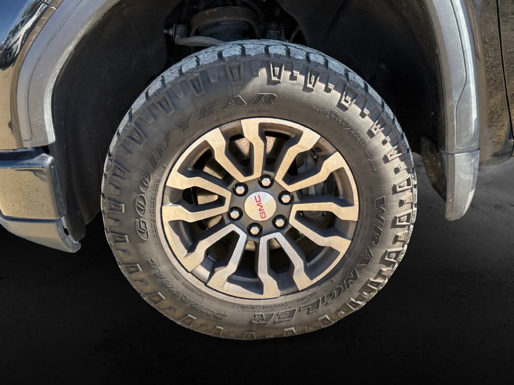 Used 2023 GMC Sierra 1500 AT4 AWD/4WD image 13
