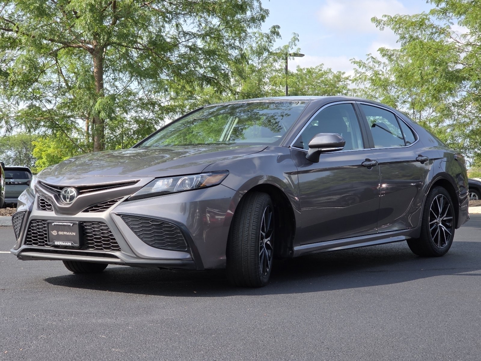 Used 2023 Toyota Camry SE FWD image 17