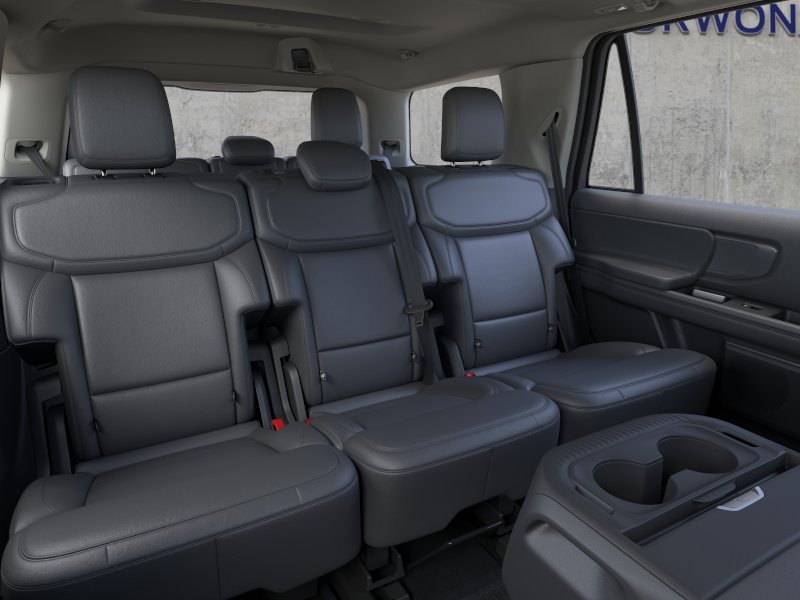 New 2026 Ford Expedition Active image 13