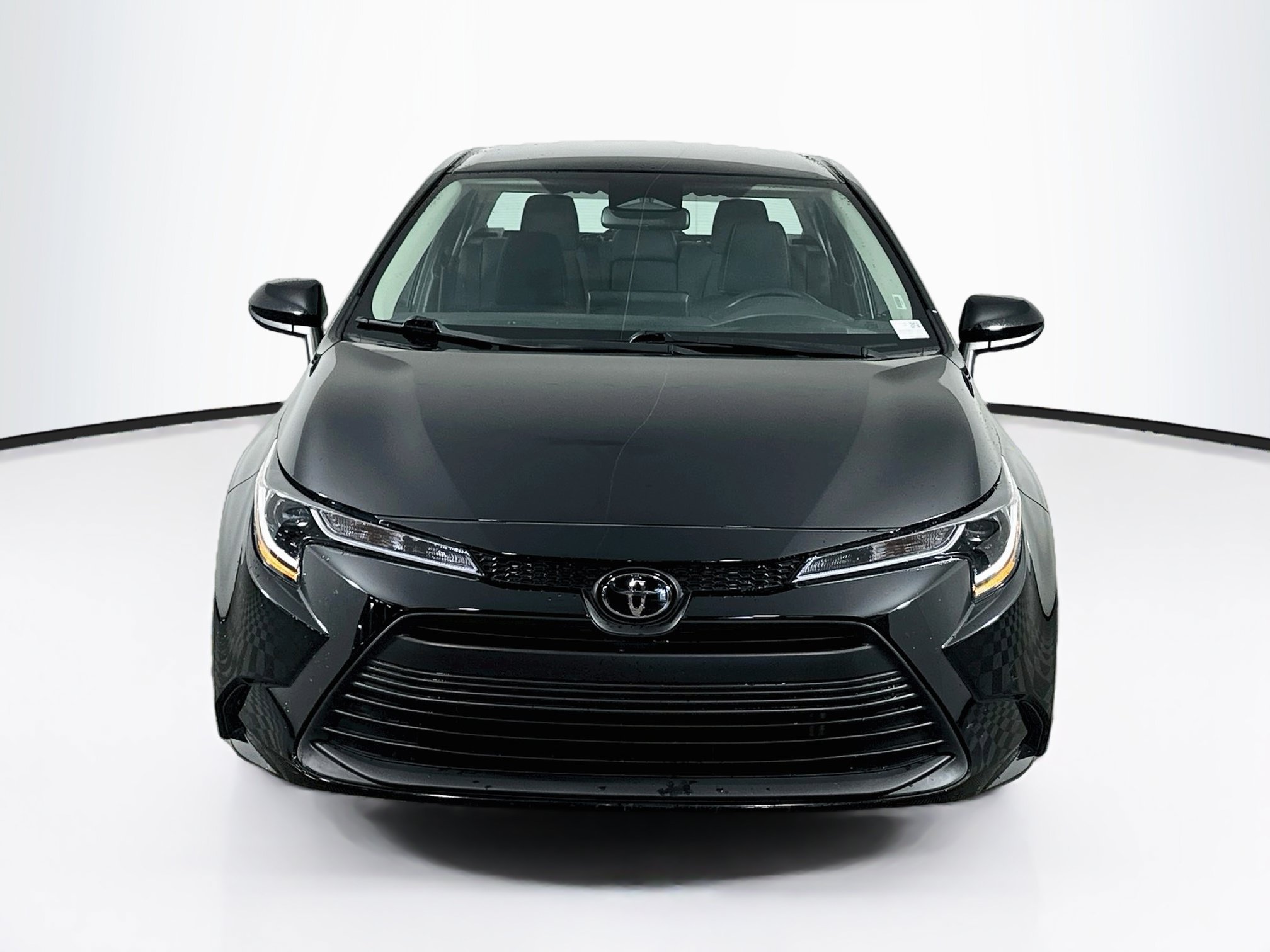 Used 2026 Toyota Corolla LE FWD image 2
