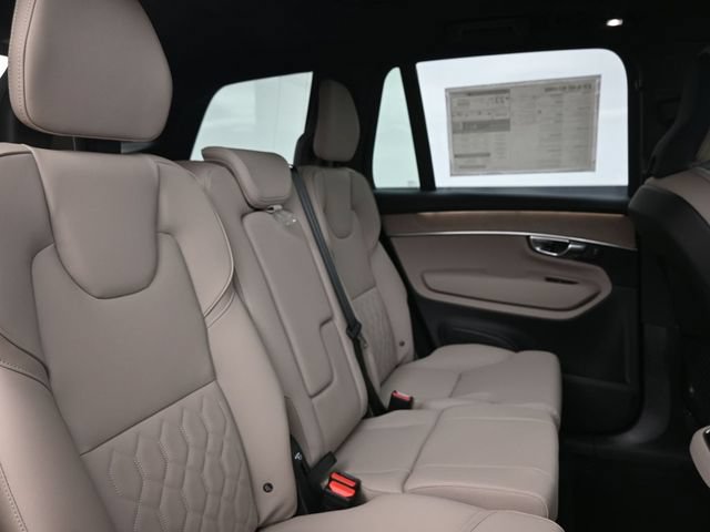 New 2026 Volvo XC90 B6 Plus w/ Protection Package Premier AWD/4WD image 34