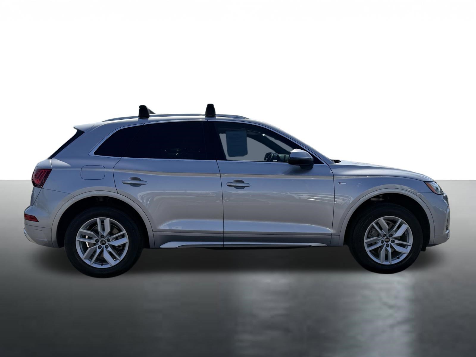 Used 2022 Audi Q5 2.0T Premium w/ Convenience Package AWD/4WD image 9